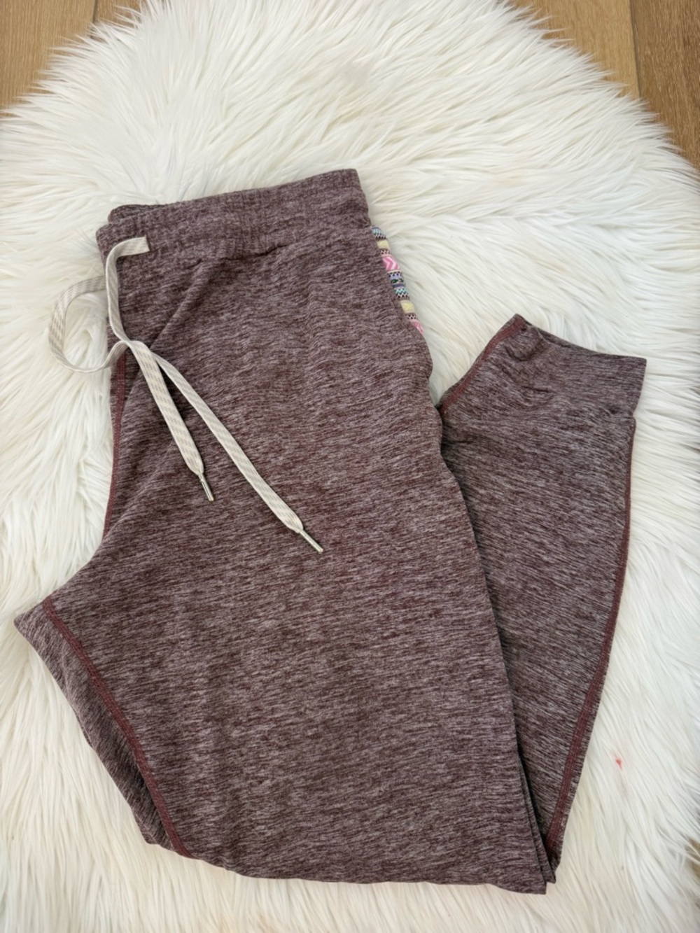 Wowie Women’s Purple Heathered Jogger Pants - Size Small